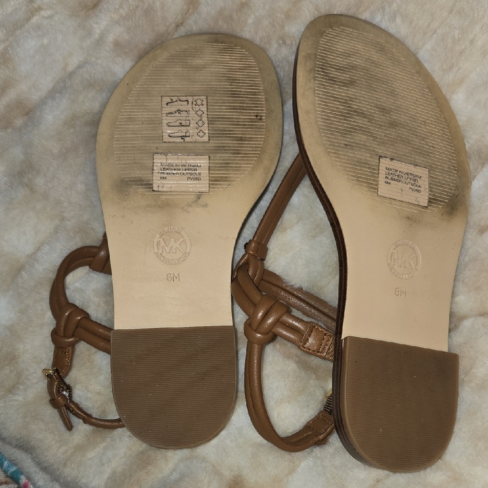 Michael Kors Astra Leather T-Strap Sandal - Picture 5 of 6